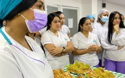 La Importancia de la Clase de Nutrición en el Programa de Cosmetología de la Corporación Dr. Amin Ariza